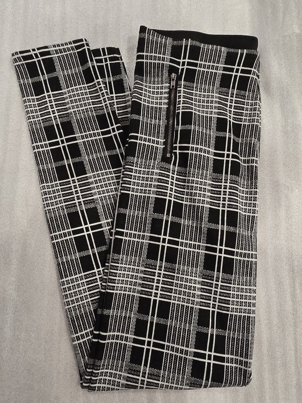 Black & White Plaid Soft Skinny Torusers